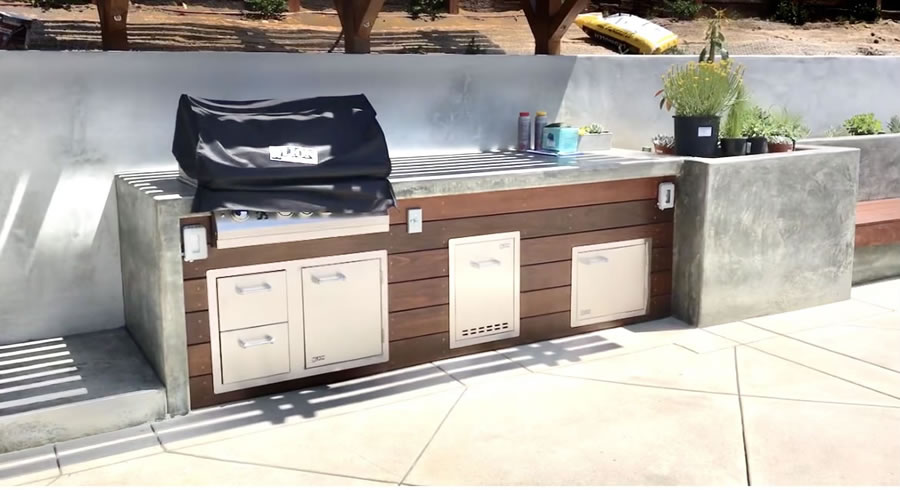 Outdoor Kitchens